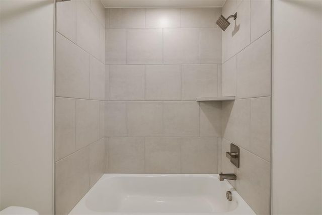 16133 Villa Valeria Way, Edmond, OK 73013