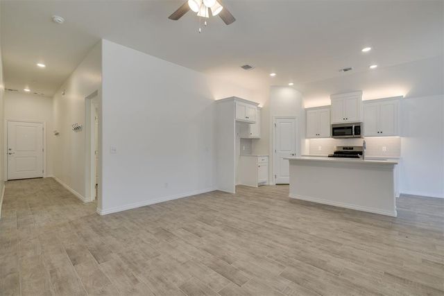 16133 Villa Valeria Way, Edmond, OK 73013