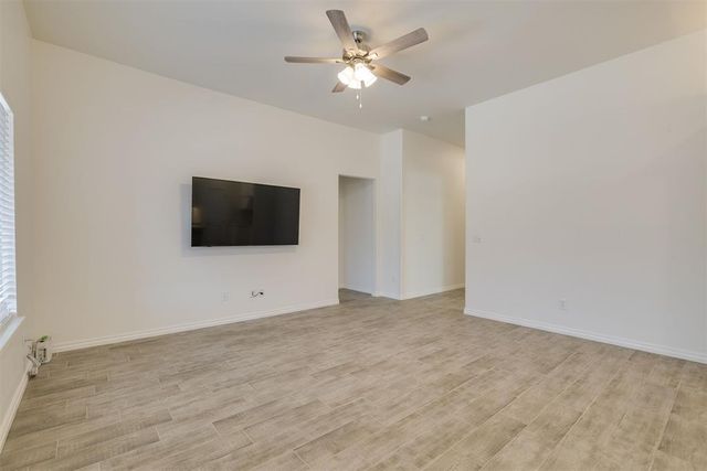 16133 Villa Valeria Way, Edmond, OK 73013