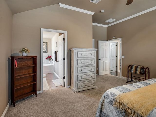 4237 Syracuse Street, Moore, OK 73160