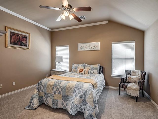 4237 Syracuse Street, Moore, OK 73160