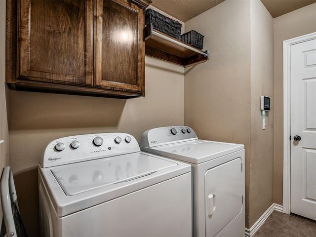 4237 Syracuse Street, Moore, OK 73160