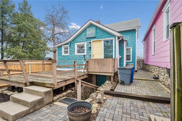 2516 Charlotte Street, Kansas City, MO 64108