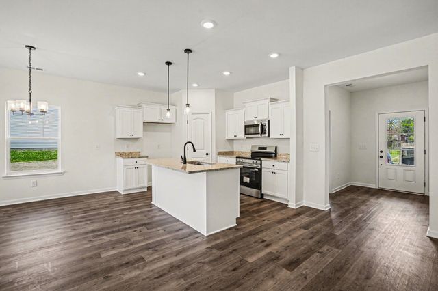 205 Hannah Lee Hill Rd, La Vergne, TN 37086