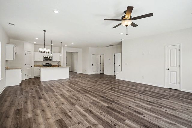 205 Hannah Lee Hill Rd, La Vergne, TN 37086