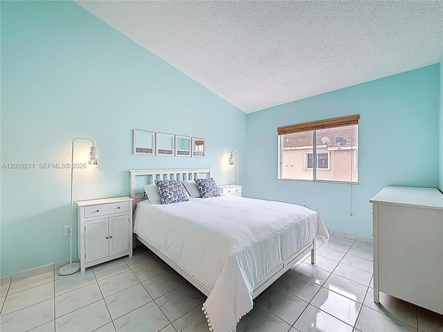 6466 SW 130th Pl 902, Miami, FL 33183