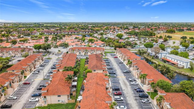 6466 SW 130th Pl 902, Miami, FL 33183