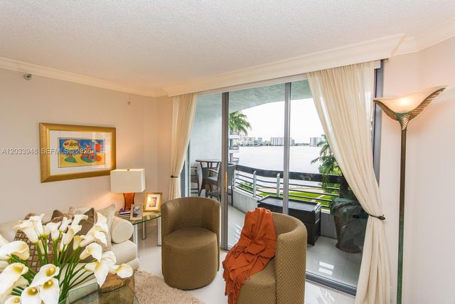 19101 NE 36th Court 504, Aventura, FL 33180