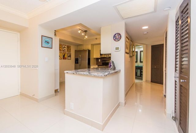 19101 NE 36th Court 504, Aventura, FL 33180