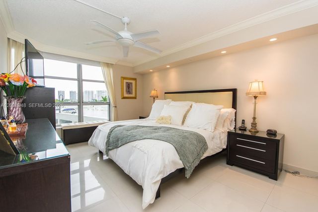 19101 NE 36th Court 504, Aventura, FL 33180