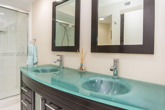 19101 NE 36th Court 504, Aventura, FL 33180