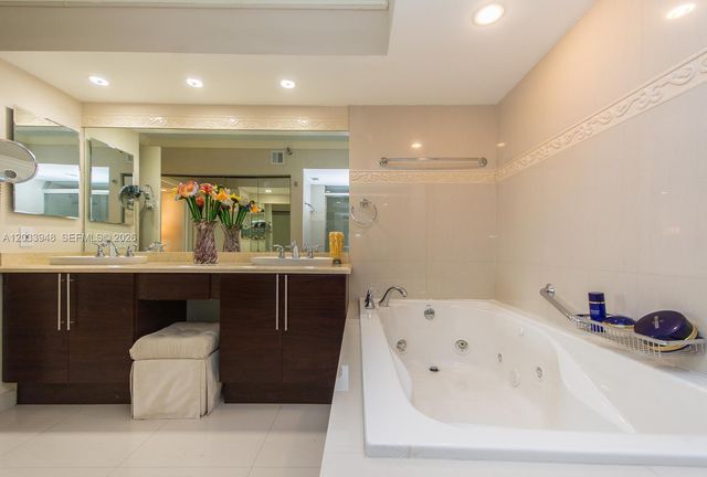 19101 NE 36th Court 504, Aventura, FL 33180