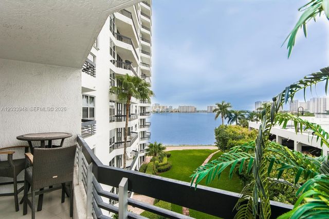 19101 NE 36th Court 504, Aventura, FL 33180