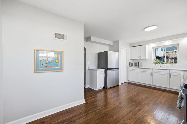 332 E Hinman Avenue, Columbus, OH 43207