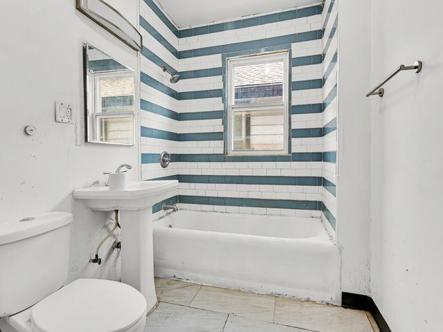10149 S Wentworth Avenue, Chicago, IL 60628