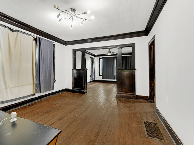 10149 S Wentworth Avenue, Chicago, IL 60628