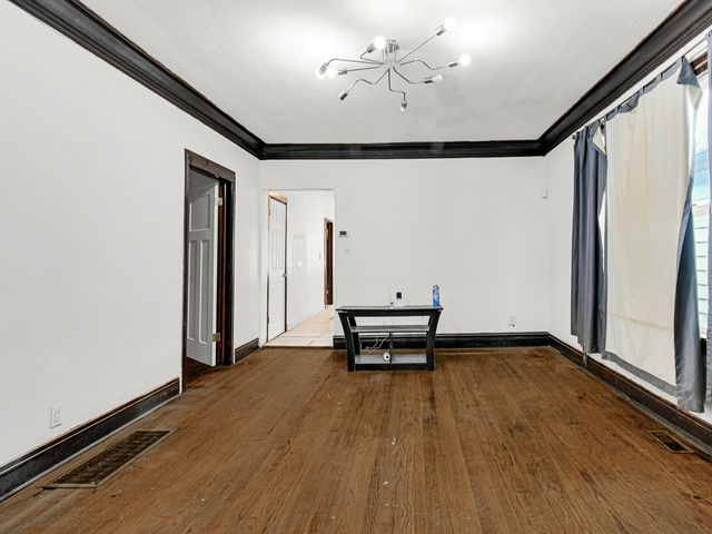 10149 S Wentworth Avenue, Chicago, IL 60628