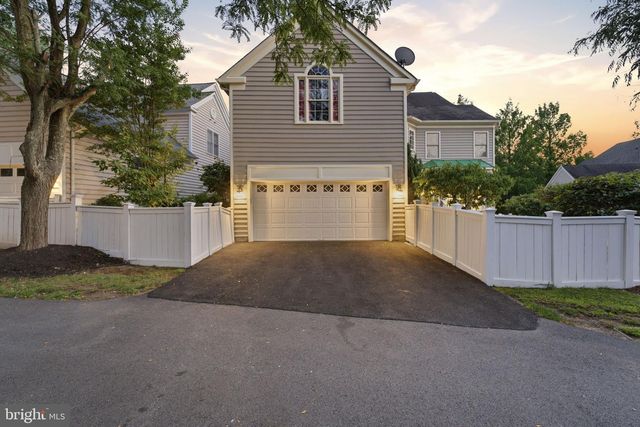 105 WATKINS OVERLOOK, Rockville, MD 20850