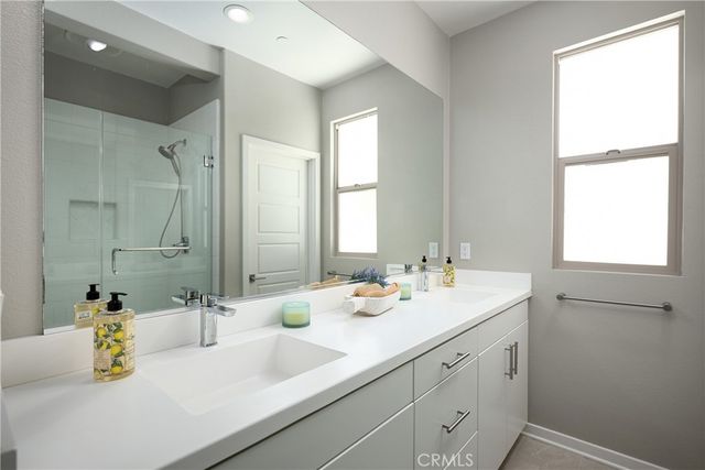 108 Cadence, Irvine, CA 92618