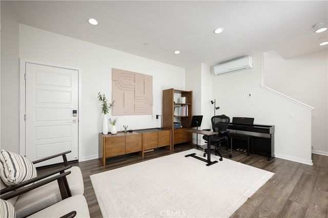 108 Cadence, Irvine, CA 92618