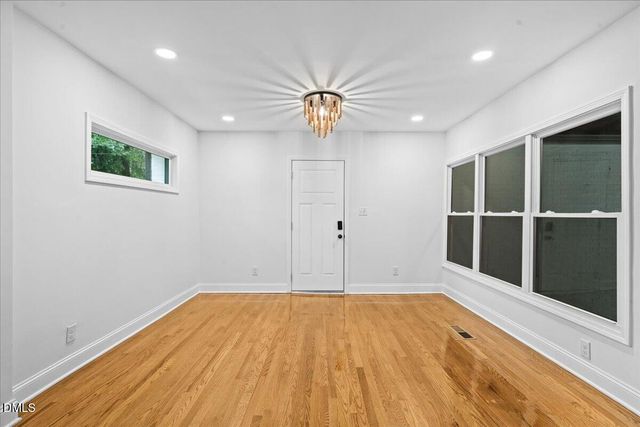 506 W Noble Street, Selma, NC 27576