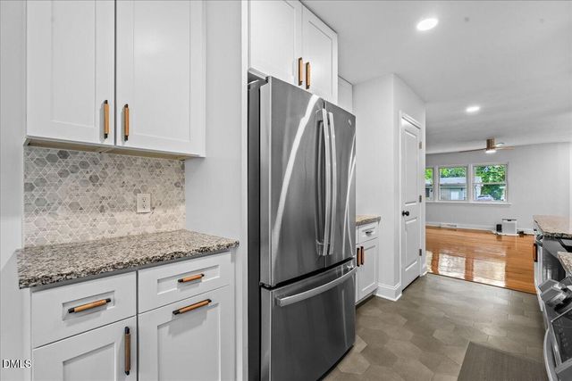 506 W Noble Street, Selma, NC 27576