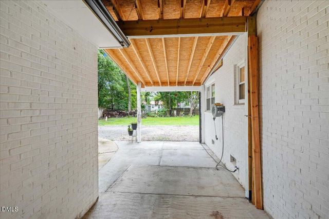 506 W Noble Street, Selma, NC 27576