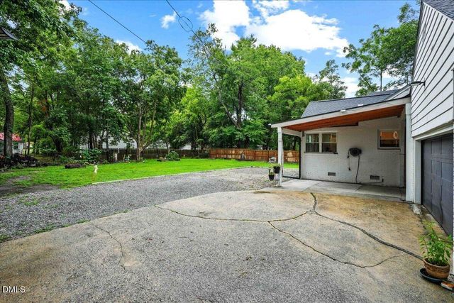 506 W Noble Street, Selma, NC 27576