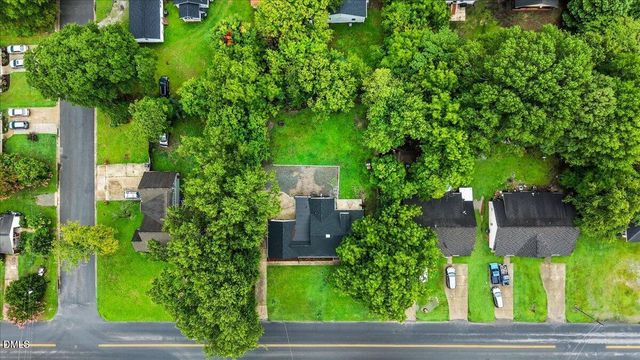 506 W Noble Street, Selma, NC 27576