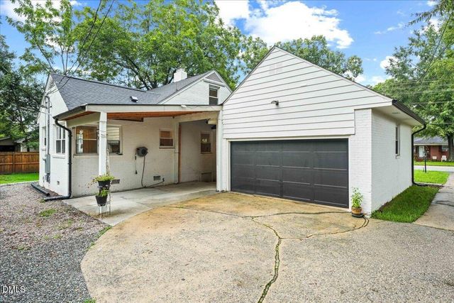 506 W Noble Street, Selma, NC 27576