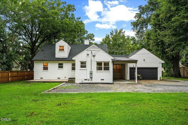 506 W Noble Street, Selma, NC 27576