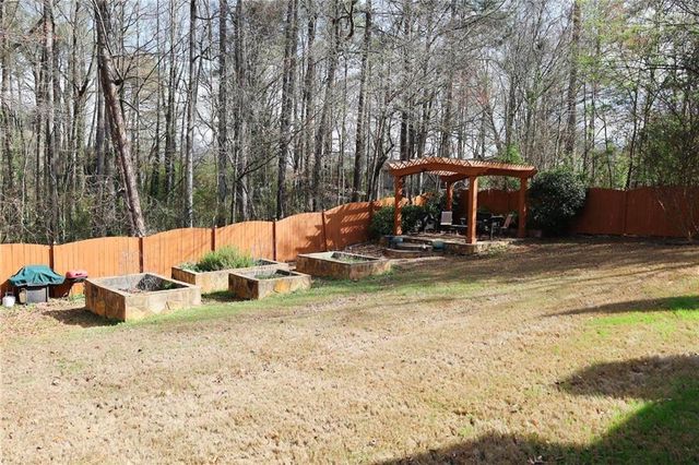 4906 Crider Creek Drive, Powder Springs, GA 30127