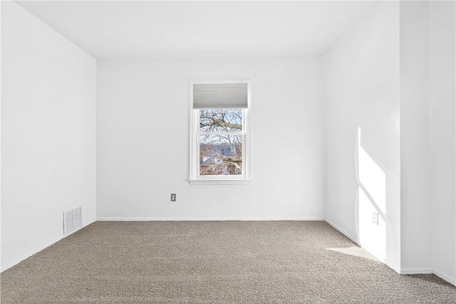 1320 WOODMONT AVENUE, New Kensington, PA 15068