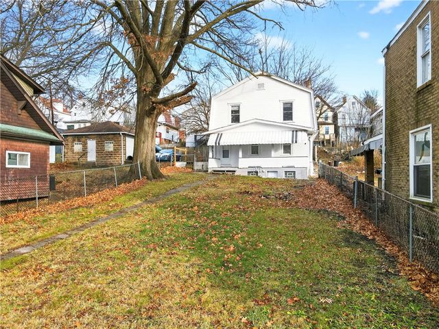 1320 WOODMONT AVENUE, New Kensington, PA 15068