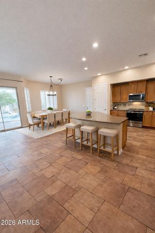 2438 E IRIS Drive, Chandler, AZ 85286
