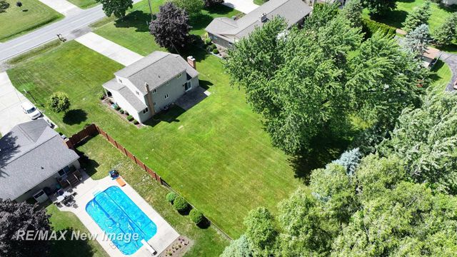 13060 N Linden Road, Vienna Twp, MI 48420