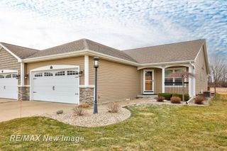 102 Tuscany Circle, Saginaw, MI 48603