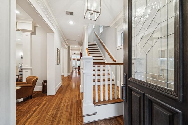 1030 Waverly Street, Houston, TX 77008