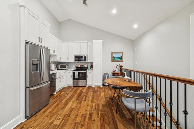 1030 Waverly Street, Houston, TX 77008