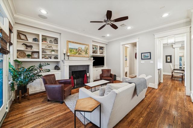 1030 Waverly Street, Houston, TX 77008