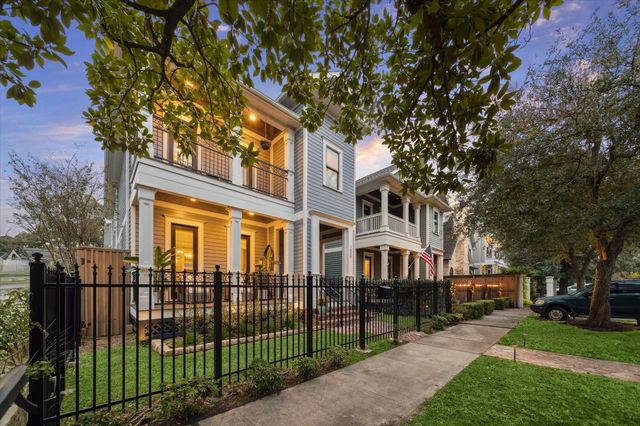 1030 Waverly Street, Houston, TX 77008