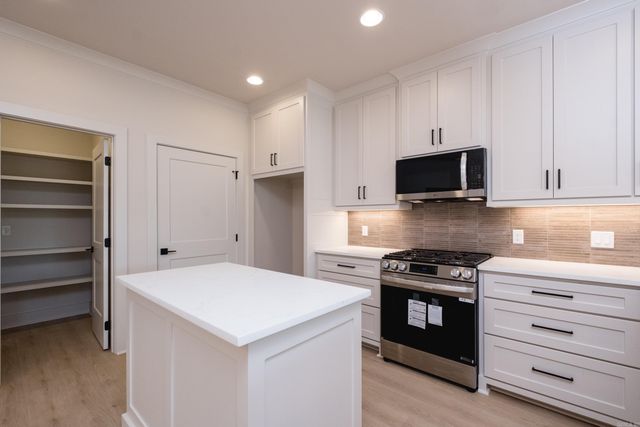 24 Driftwood Lane, Little Rock, AR 72223