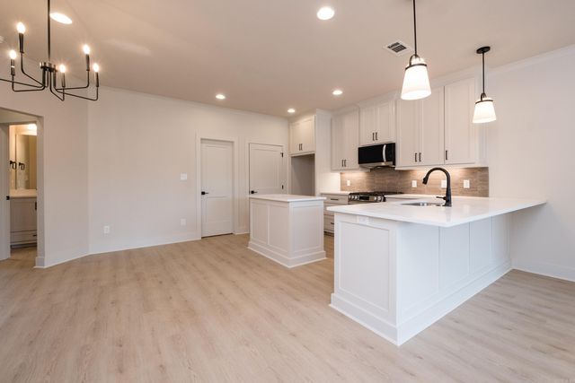 24 Driftwood Lane, Little Rock, AR 72223