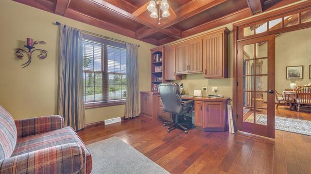14086 St Andrews DRIVE, Valders, WI 54245