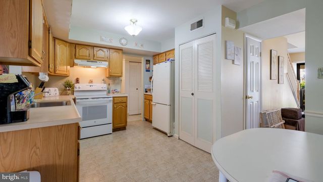 2458 WILLIAMSON CT, Bensalem, PA 19020