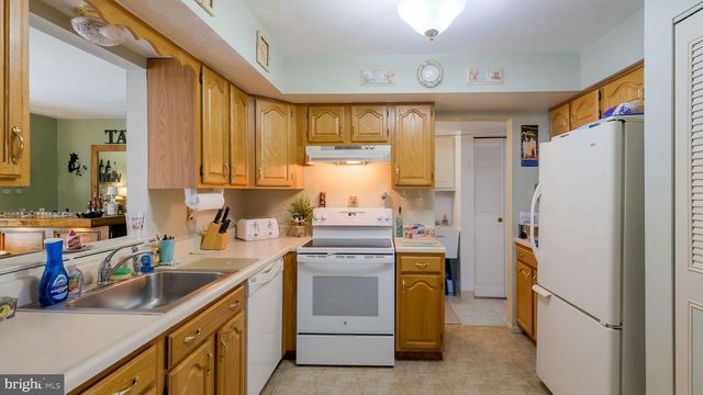 2458 WILLIAMSON CT, Bensalem, PA 19020