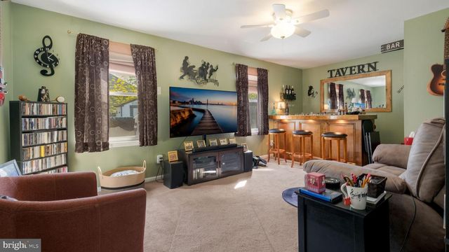 2458 WILLIAMSON CT, Bensalem, PA 19020