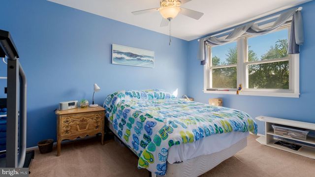 2458 WILLIAMSON CT, Bensalem, PA 19020