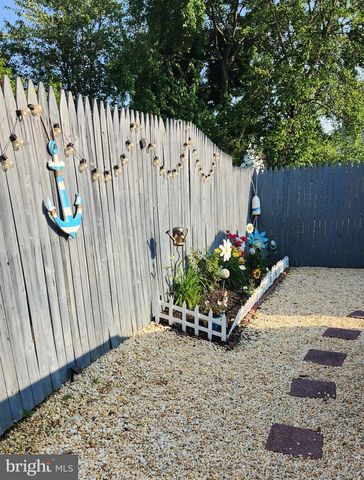2458 WILLIAMSON CT, Bensalem, PA 19020
