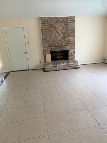 16738 Quailbriar, Missouri City, TX 77489